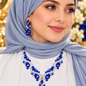 ✨ تألقي بإطلالة ساحرة مع تشكيلة أطقم العقود والأقراط الفاخرة ✨
